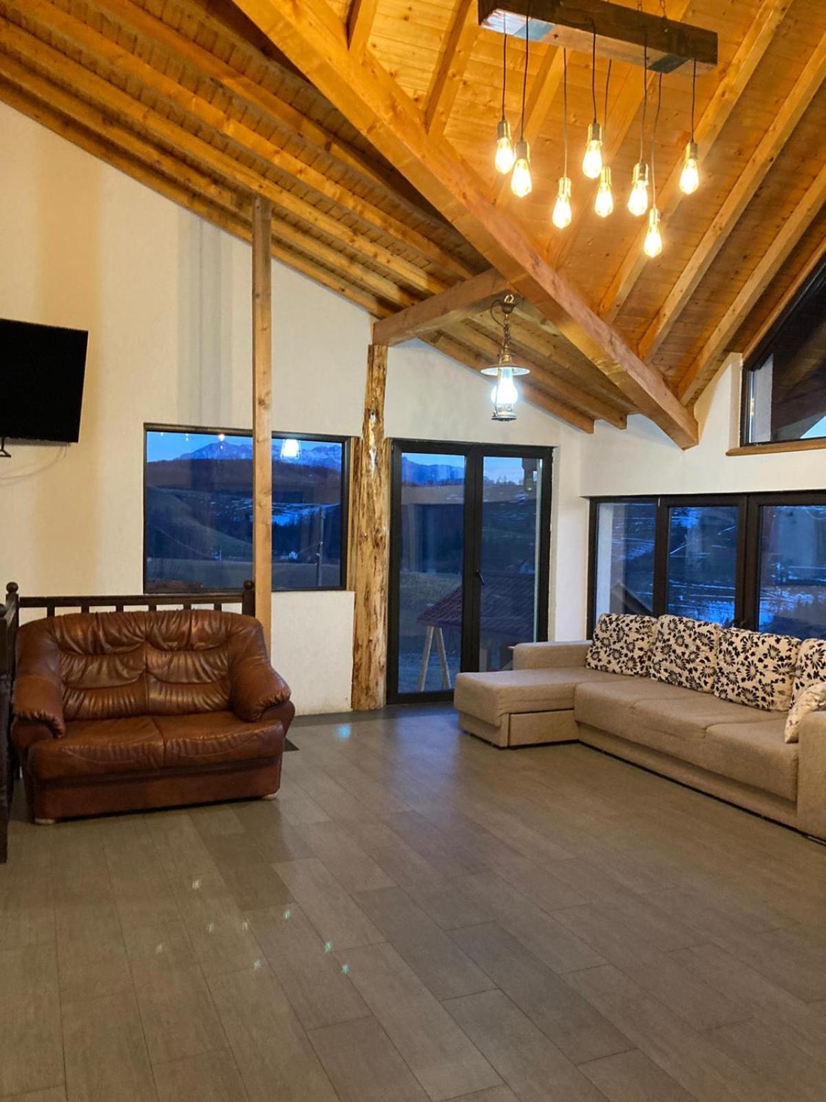 Casa Din Livada, Poiana Marului, Brasov Villa Buitenkant foto