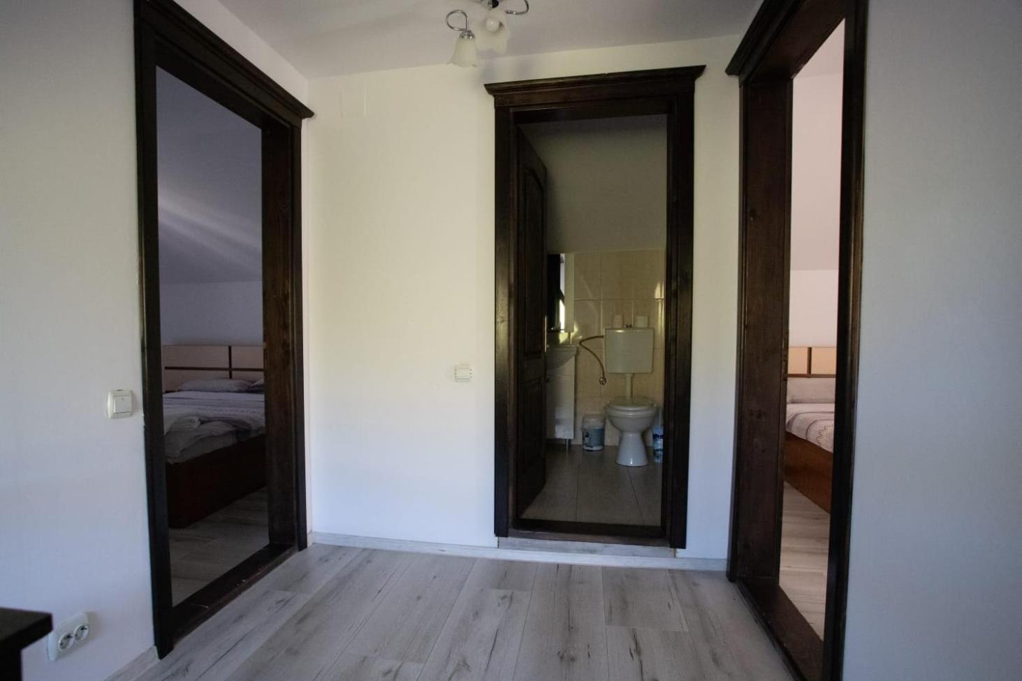 Casa Din Livada, Poiana Marului, Brasov Villa Buitenkant foto