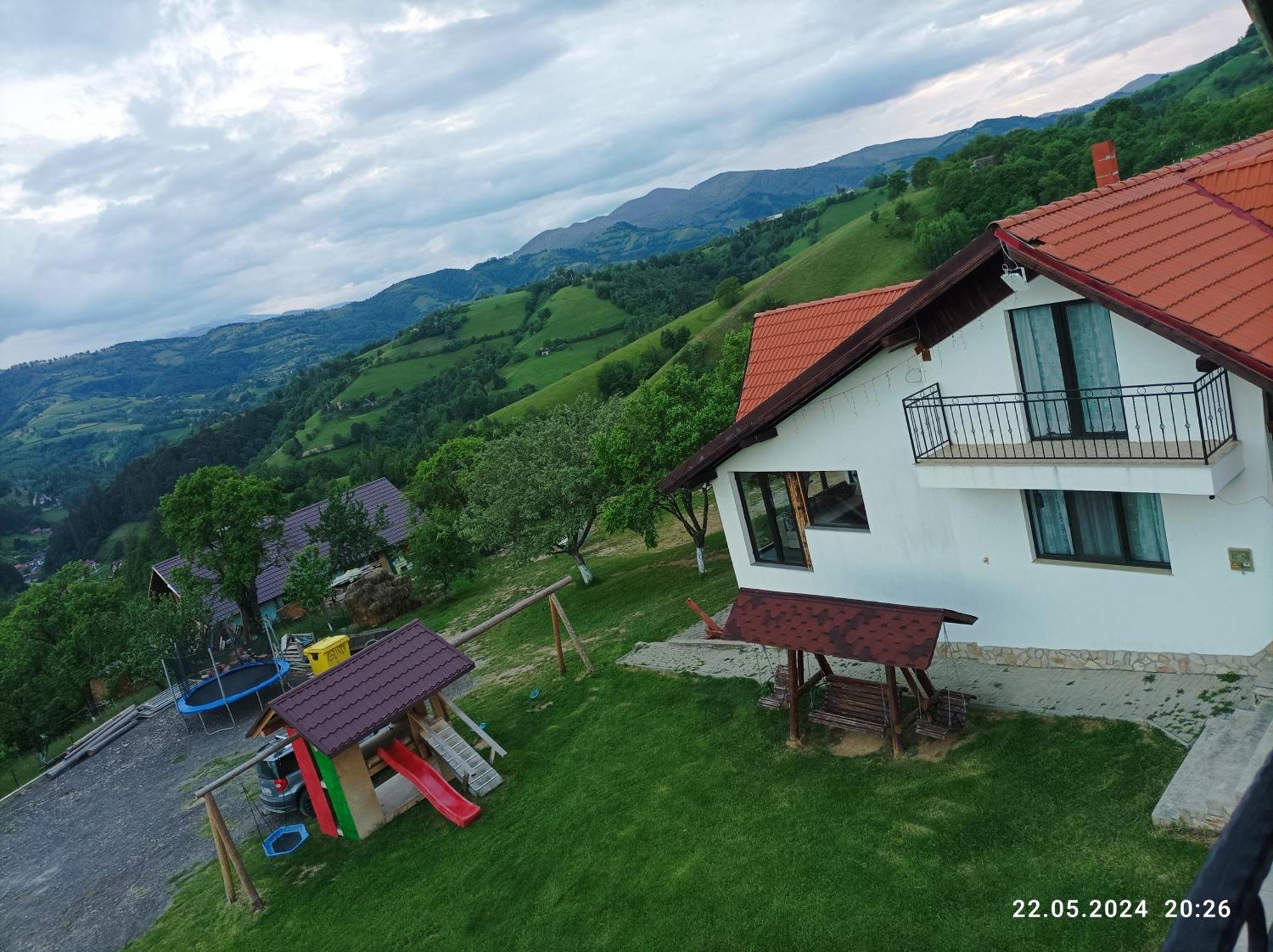 Casa Din Livada, Poiana Marului, Brasov Villa Buitenkant foto